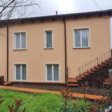Wayne'S House, A Short Walk To The Waterfalls Bagnone Exterior foto