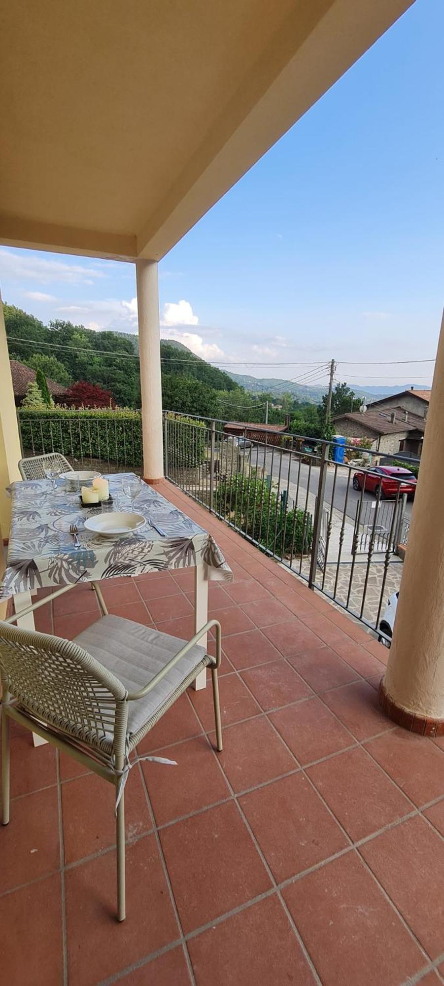 Wayne'S House, A Short Walk To The Waterfalls Bagnone Exterior foto