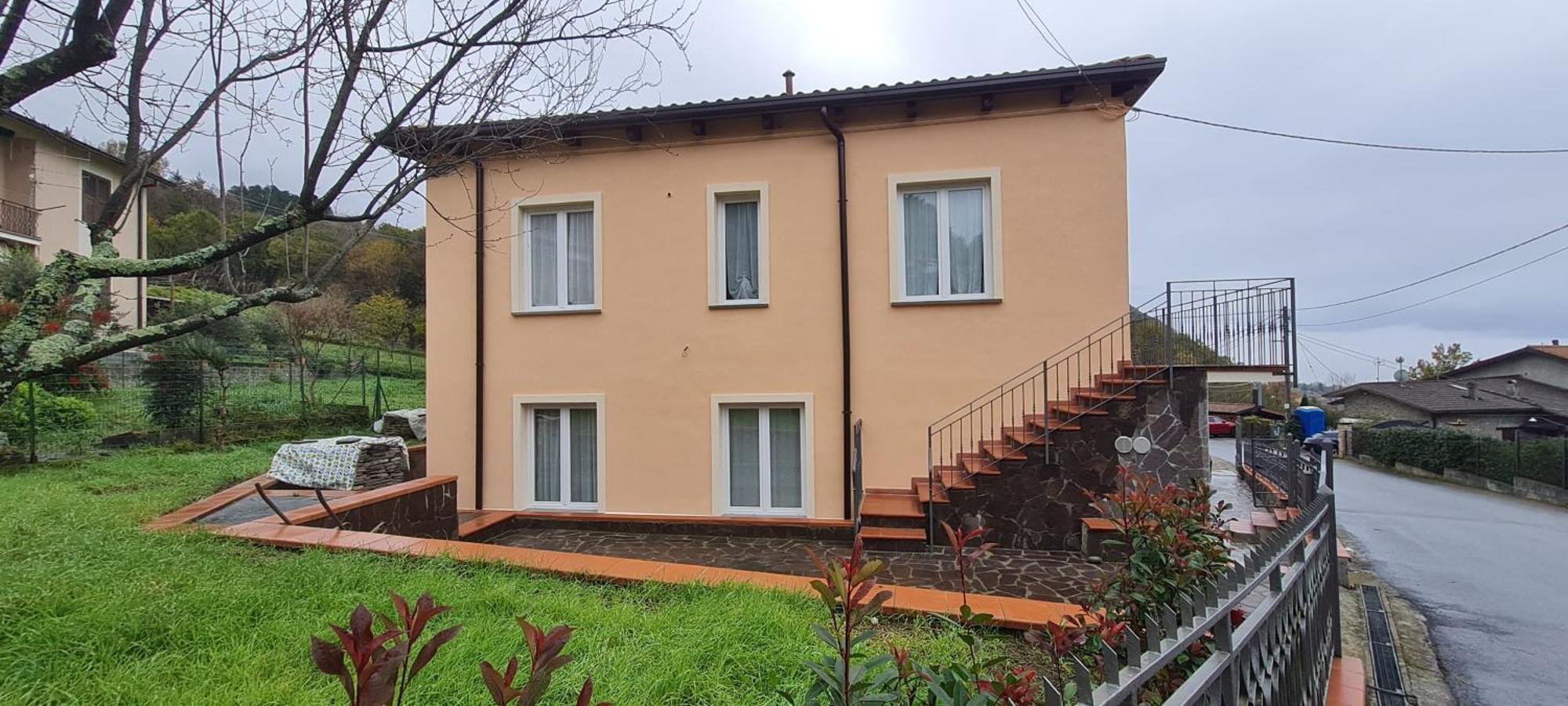 Wayne'S House, A Short Walk To The Waterfalls Bagnone Exterior foto
